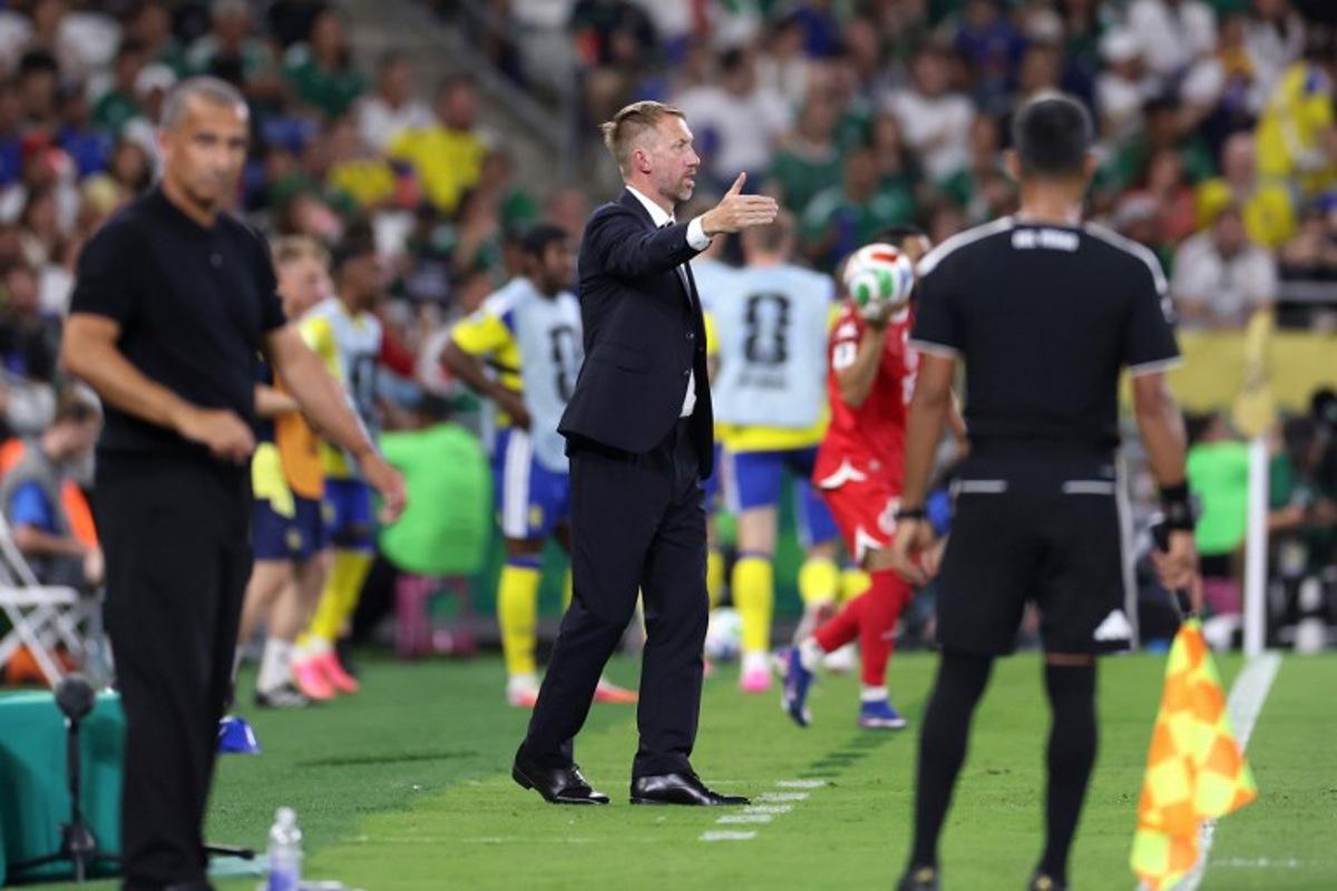 Sweden's English head coach Graham Potter gestures during the 2026 World Cup Group F football match between Sweden and Tunisia at the Monterrey Stadium in Guadalupe on June 14, 2026.   Julio Cesar AGUILAR / AFP