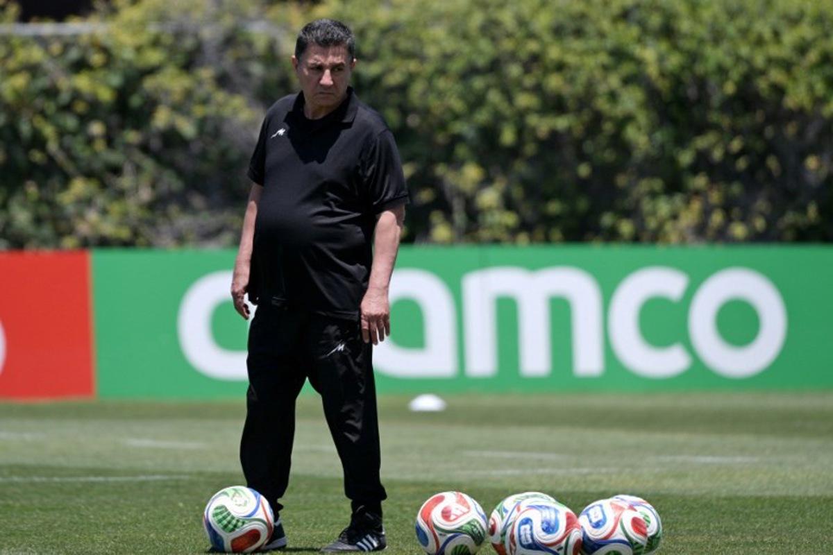 Iran's head coach Amir Ghalenoei takes part in a training session ahead of Iran's FIFA World Cup 2026 Group G football match against Belgium at Centro Xoloitzcuintle in Tijuana on June 18, 2026.  Guillermo Arias / AFP