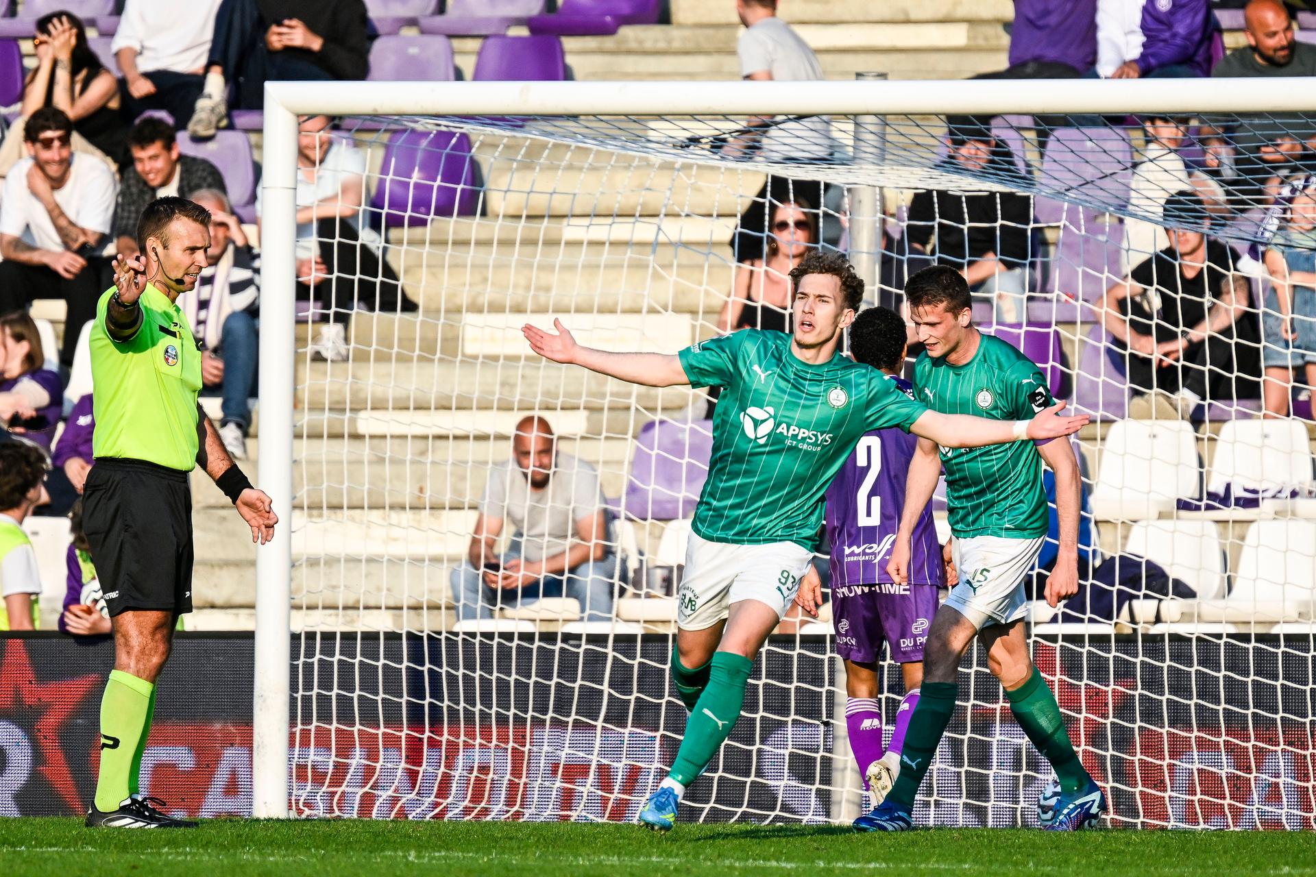 Lommel's Zalan Vancsa celebrates after scoring during a soccer game between Beerschot VA and Lommel SK, Saturday 09 May 2026 in Antwerp, on the return leg of the Final of the Promotion Play-Offs of the 2025-2026 'Challenger Pro League' 1B second division of the Belgian championship. Lommel won the first leg 3 - 1. BELGA PHOTO TOM GOYVAERTS