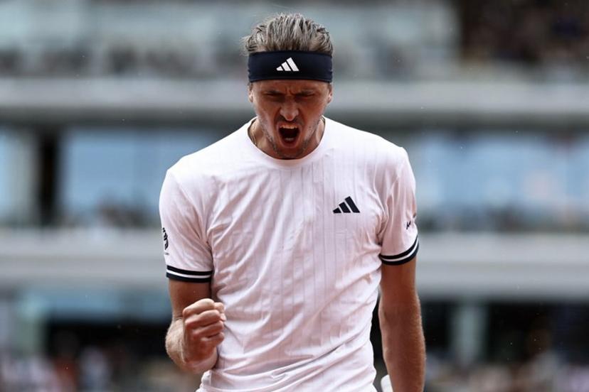 Germany's Alexander Zverev reacts after a point as he plays against Netherlands' Jesper de Jong during their men's singles match on day 8 of the French Open tennis tournament on Court Philippe-Chatrier at the Roland-Garros Complex in Paris on May 31, 2026.  Anne-Christine POUJOULAT / AFP