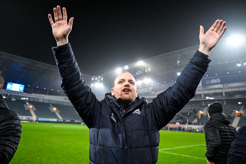 Beveren's head coach Marinus Reedijk celebrates after winning a soccer match between Jong KAA Gent and SK Beveren, Wednesday 28 January 2026 in Gent, on day 21 of the 2025-2026 'Challenger Pro League' first division of the Belgian championship. BELGA PHOTO TOM GOYVAERTS
