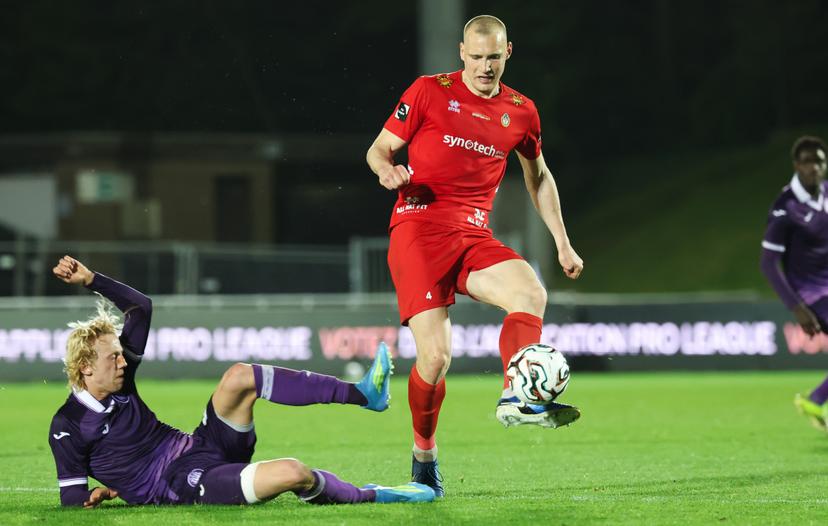 RSCA Futures' Basile Vroninks and Olympic's Hasan Jahic fight for the ball during a soccer game between RSCA Futures and Royal Olympic Charleroi, on Friday 17 April 2026 in Deinze, on day 34 of the 2025-2026 'Challenger Pro League' 1B second division of the Belgian championship. BELGA PHOTO VIRGINIE LEFOUR