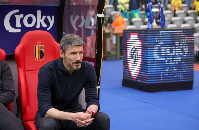 Antwerp's head coach Mark van Bommel pictured during the match between RUSG Royale Union Saint-Gilloise vs RAFC Royal Antwerp FC, the final of the Belgian Croky Cup, at the King Baudouin stadium in Brussels, Thursday 09 May 2024. BELGA PHOTO VIRGINIE LEFOUR