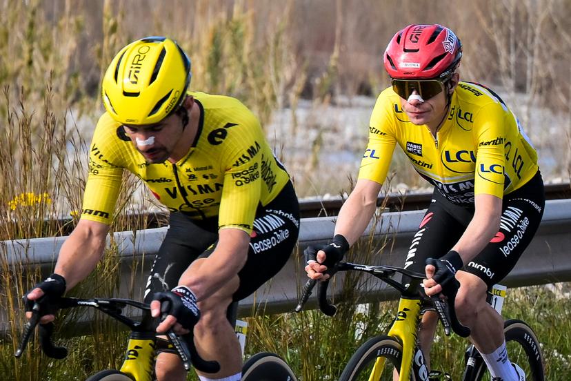 Belgian Victor Campenaerts of Team Visma-Lease a Bike and Danish Jonas Vingegaard of Team Visma-Lease a Bike pictured in action during the final stage of 84th edition of the Paris-Nice cycling race, a race from Nice to Nice (129,2 km), on Sunday 15 March 2026. BELGA PHOTO DAVID PINTENS