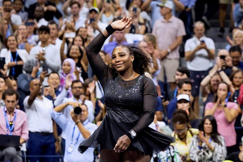 USA's Serena Williams waves to the audience after losing against Australia's Ajla Tomljanovic during their 2022 US Open Tennis tournament women's singles third round match at the USTA Billie Jean King National Tennis Center in New York, on September 2, 2022.  COREY SIPKIN / AFP