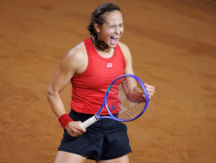 Belgian Hanne Vandewinkel celebrates after the first game between Belgian Vandewinkel (WTA 94) and US' Jovic (WTA 16) on the first day of tennis matches between Belgium and USA, in the qualifiers of the Billie Jean King Cup tennis, in Oostende, Belgium, on Friday 10 April 2026. The meeting takes place on 10 and 11th April. PHOTO BENOIT DOPPAGNE