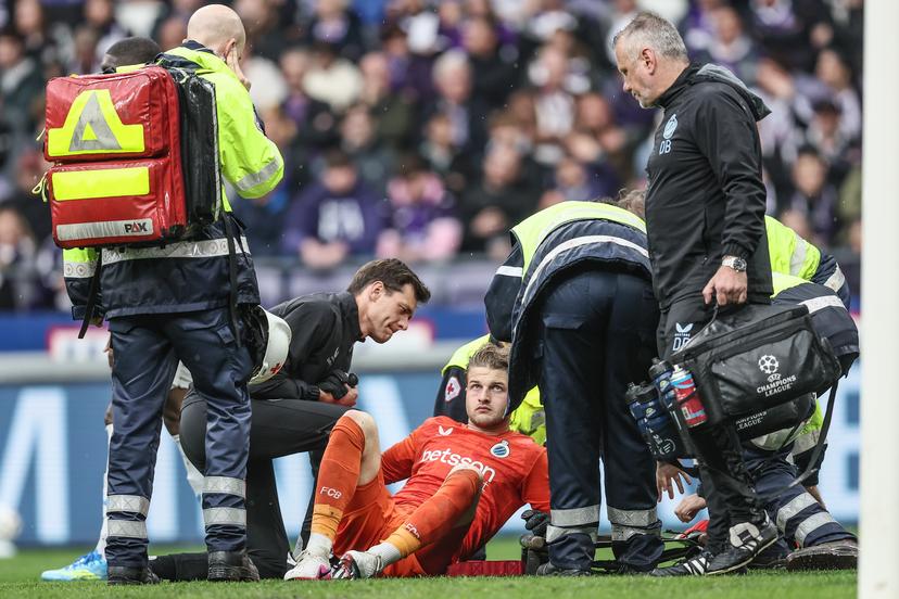 Club's goalkeeper Nordin Jackers lies injured on the ground during a soccer match between RSCA Anderlecht and Club Brugge, Sunday 03 May 2026 in Brussels, on the fifth day of the Champion's Play-off of the 2025-2026 'Jupiler Pro League' first division of the Belgian championship. BELGA PHOTO BRUNO FAHY