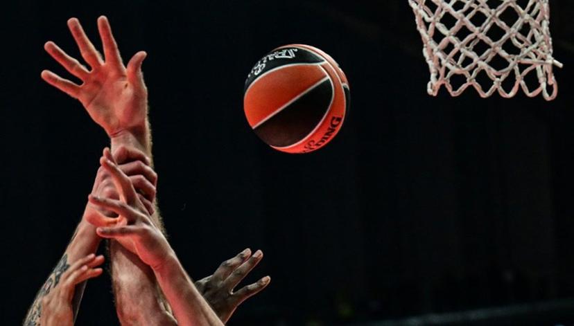 Players jump for the ball during the EuroLeague "Final Four" semi-final basketball match between Valencia Basket Club and Real Madrid Baloncesto at the Telekom Center Athens in Athens on May 22, 2026.  Angelos TZORTZINIS / AFP
