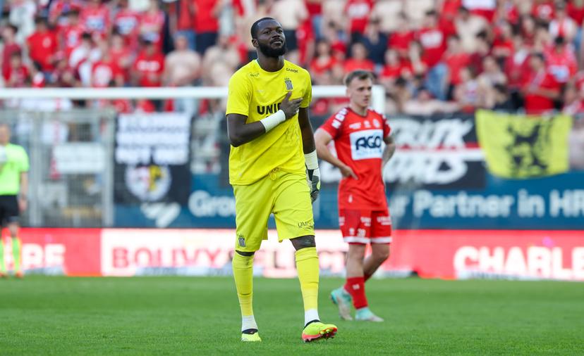 Charleroi's goalkeeper Herve Koffi pictured during a soccer match between Sporting Charleroi and KV Kortrijk, Saturday 11 May 2024 in Charleroi, on day 6/6 of the 2023-2024 'Jupiler Pro League - Relegation Play-offs. BELGA PHOTO VIRGINIE LEFOUR