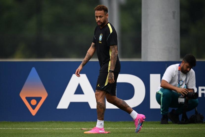 Brazil's forward #10 Neymar takes part in an MD-1 training session at Columbia Park Training Facility in Morristown, New jersey, on June 18, 2026, on the eve of the World Cup 2026 Group C football match between Brazil and Haiti.   MAURO PIMENTEL / AFP