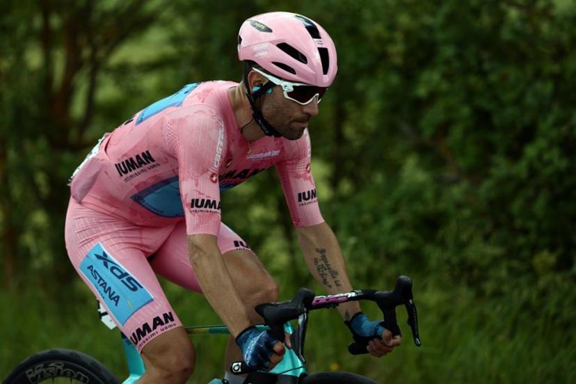 XDS Astana Team's Italian rider Diego Ulissi rides in the pack during the 9th stage of the 108th Giro d'Italia cycling race of 181kms from Gubbio to Siena on May 18, 2025.  Luca Bettini / AFP