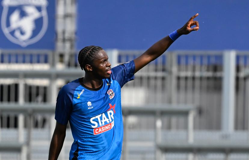 Dender's Noah Mbamba-Muanda celebrates after scoring during a soccer match between FCV Dender EH and Cercle Brugge KSV, Sunday 19 April 2026 in Denderleeuw, on the third day of the Relegation Play-offs of the 2025-2026 'Jupiler Pro League' first division of the Belgian championship. BELGA PHOTO JOHN THYS
