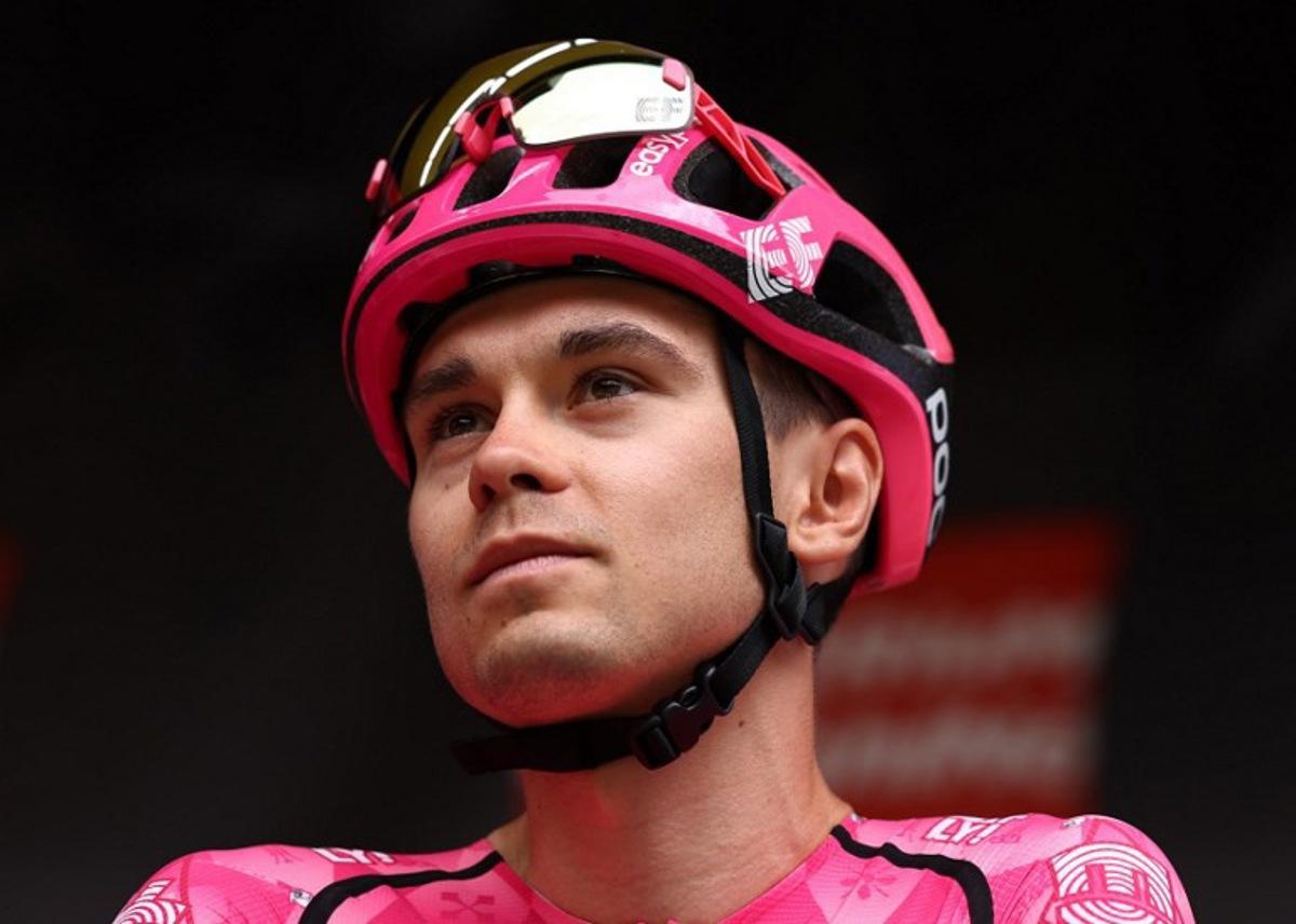 EF Education - EasyPost's French rider Alex Baudin reacts prior to the 8th and final stage of the 77th edition of the Criterium du Dauphine cycling race, 133,3 km between Val-d'Arc and Val-Cenis - Plateau du Mont Cenis, on June 15, 2025.  Anne-Christine POUJOULAT / AFP