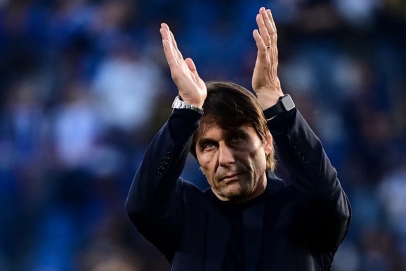SSC Napoli head coach Antonio Conte reacts at the end of the Italian Serie A football match between Como and SSC Napoli at the Giuseppe Sinigaglia stadium in Como on May 2, 2026.  Piero CRUCIATTI / AFP