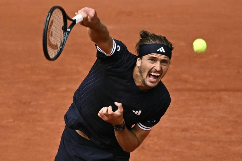 Germany's Alexander Zverev serves to Czech Republic's Jakub Mensik during their men's semi final singles match on day 13 of the French Open tennis tournament on Court Philippe-Chatrier at the Roland-Garros Complex in Paris on June 5, 2026.  JULIEN DE ROSA / AFP