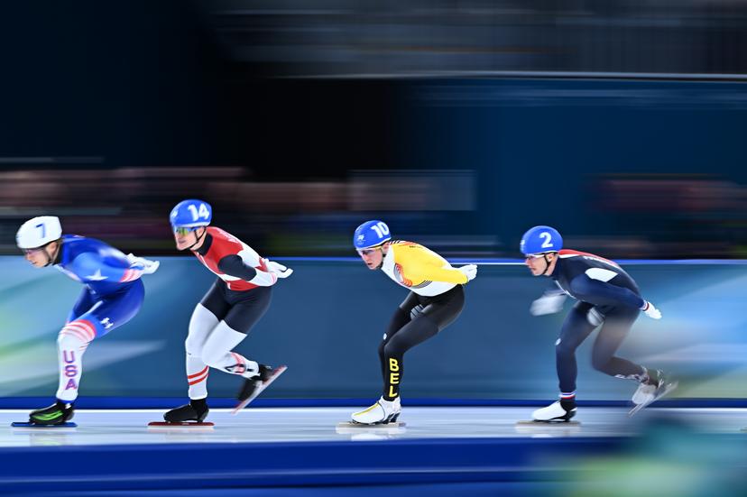 Belgian speed skater Bart Swings (2R) pictured in action during the final of the mass start men Speed Skating at the Milano Cortina 2026 Olympic Winter Games, on Saturday 21 February 2026 in Milan, Italy. The XXV Winter Olympics take place from 6 to 22 February 2026 in Italy. BELGA PHOTO JASPER JACOBS
