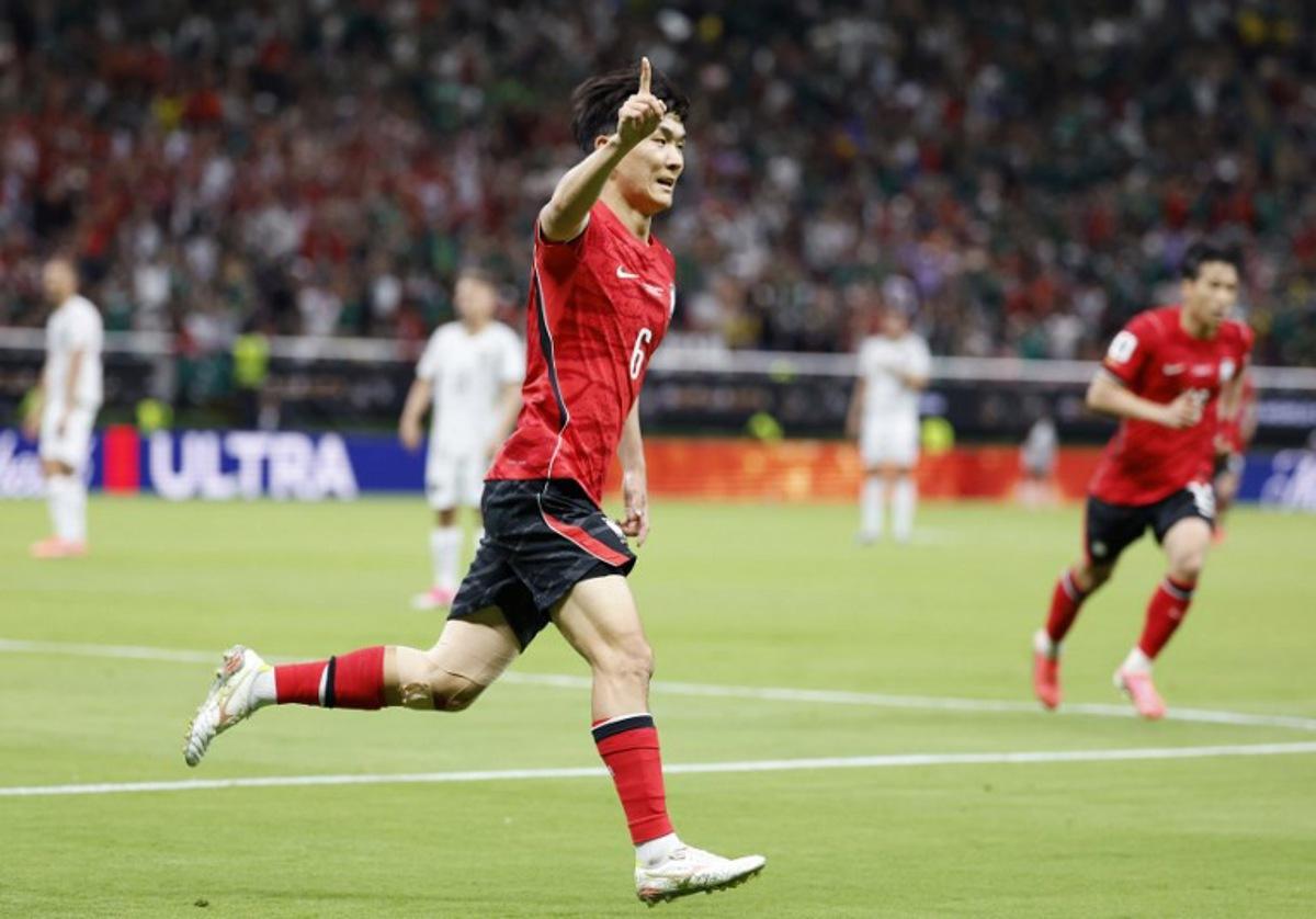 South Korea's midfielder #06 Hwang In-beom celebrates scoring his team's first goal during the 2026 World Cup Group A football match between South Korea and the Czech Republic at the Guadalajara Stadium in Zapopan on June 11, 2026.   Ulises RUIZ / AFP