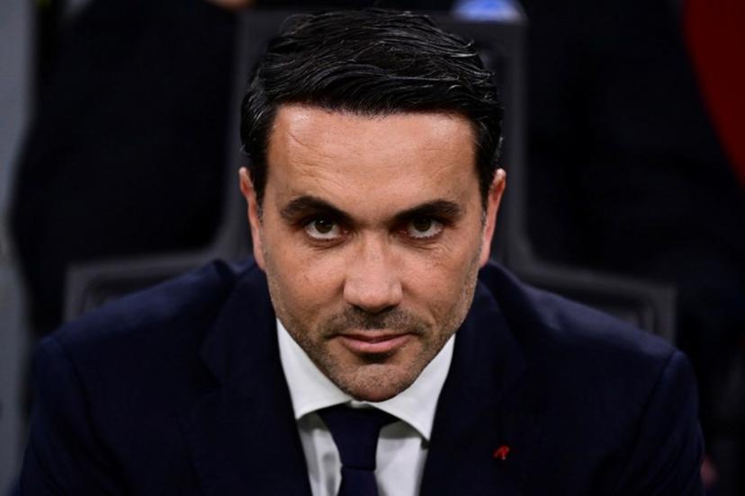 Atalanta's Italian head coach Raffaele Palladino looks on ahead of the Italian Serie A football match between AC Milan and Atalanta Bergamo at San Siro Stadium in Milan on May 10, 2026.  Piero CRUCIATTI / AFP