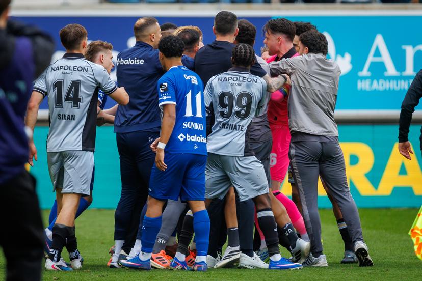 Gent's players and Anderlecht's players fight after a soccer match between KAA Gent and RSC Anderlecht, Sunday 10 May 2026 in Gent, on the seventh day of the Champion's Play-offs of the 2025-2026 'Jupiler Pro League' first division of the Belgian championship. BELGA PHOTO KURT DESPLENTER