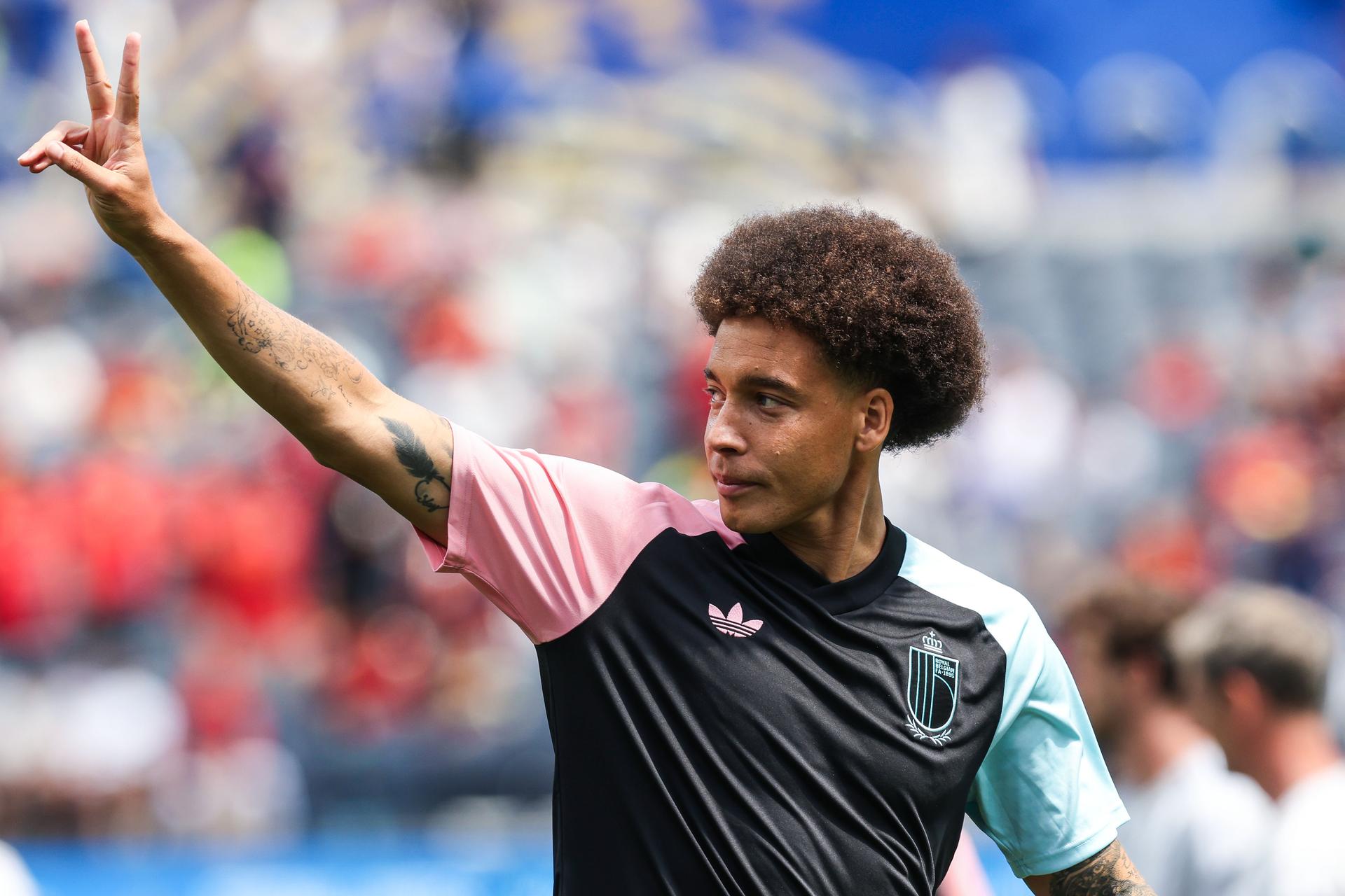 Belgium's Axel Witsel pictured at the warm up on the field ahead of a soccer game between Spain and Belgian national team Red Devils, on Friday 10 July 2026 in Los Angeles, USA, in the 1/4 finals of the FIFA World Cup 2026. BELGA PHOTO BRUNO FAHY