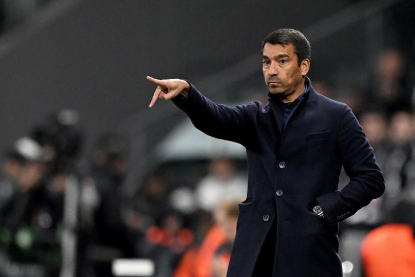 Besiktas' Dutch head coach Giovanni Christiaan van Bronckhorst reacts during the UEFA Europa League first round, day 4 football match between Besiktas JK and Malmo at the Besiktas Park Stadium in Istanbul on November 6, 2024.   Ozan KOSE / AFP