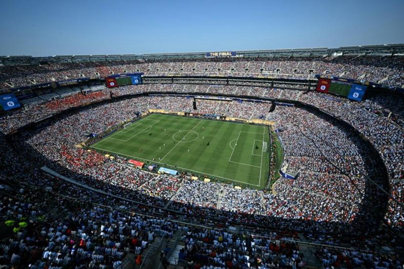 A general view of players on the pitch during the 2026 World Cup football tournament final match between Spain and Argentina at the New York/New Jersey Stadium in East Rutherford on July 19, 2026.   MAURO PIMENTEL / AFP