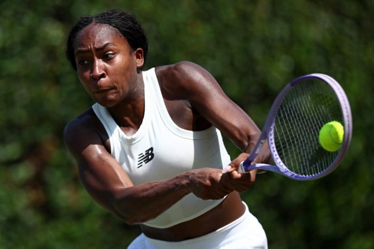 US player Coco Gauff practices with US player Ann Li on day four of the Giorgio Armani Tennis Classic tournament at the Hurlingham Club in London on June 26, 2026.  Henry Nicholls / AFP