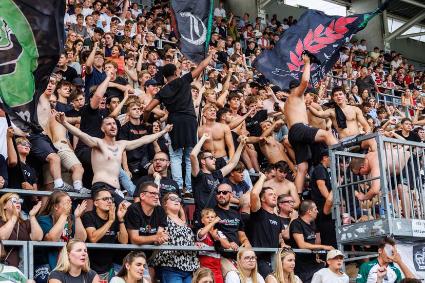 Essevee's supporters celebrate after winning a soccer match between Zulte Waregem and KRC Genk, Sunday 9 August 2026 in Waregem, on day 1 of the 2026-2027 'Jupiler Pro League' first division of the Belgian championship. BELGA PHOTO KURT DESPLENTER