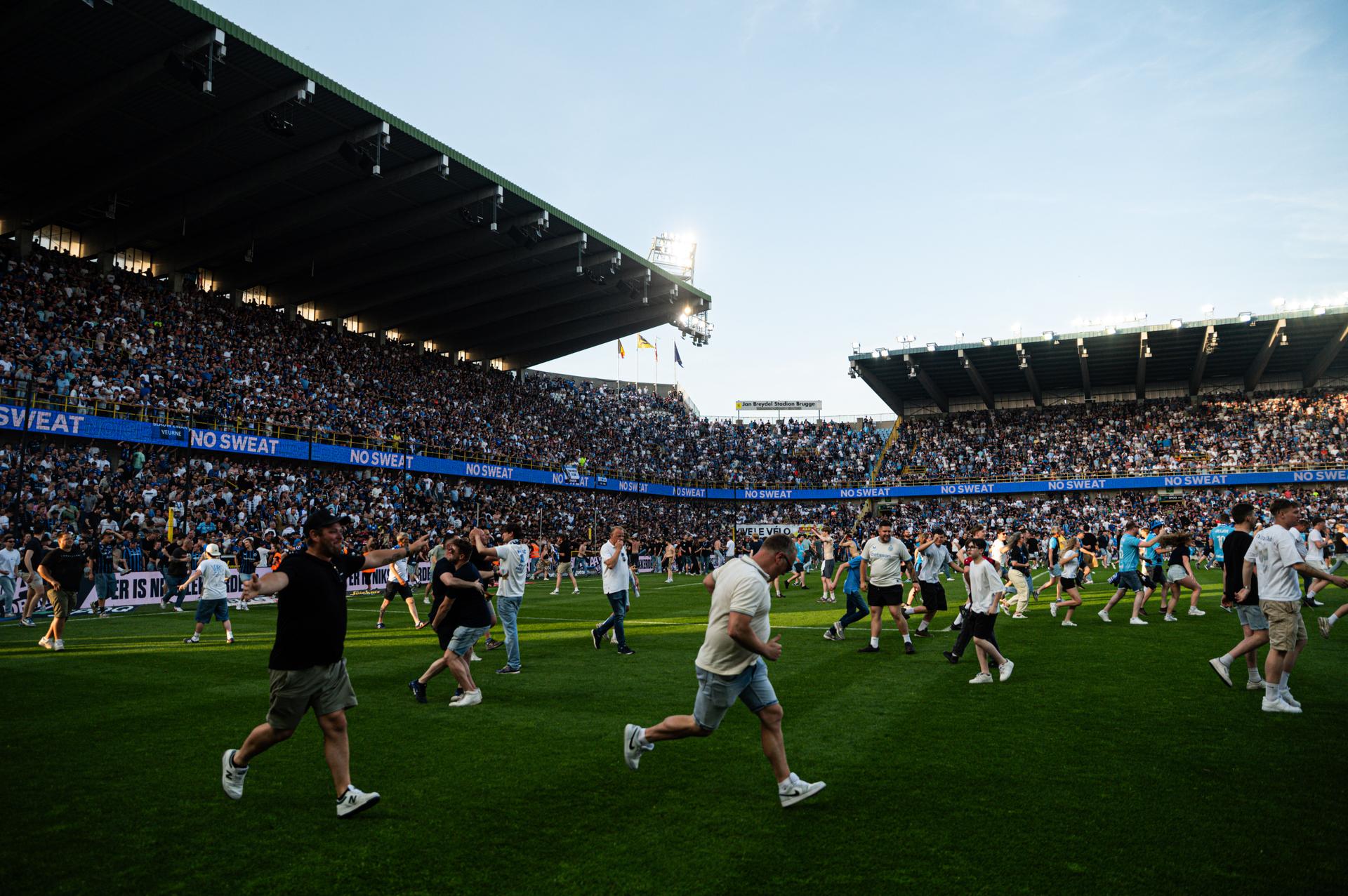 Club's fans pictured at a game between Belgian soccer team Club Brugge KV and KAA Gent, Sunday 24 May 2026 in Brugge, on the last day of the Champion's Play-offs of the 2025-2026 'Jupiler Pro League' first division of the Belgian championship. BELGA PHOTO EMILE WINDAL