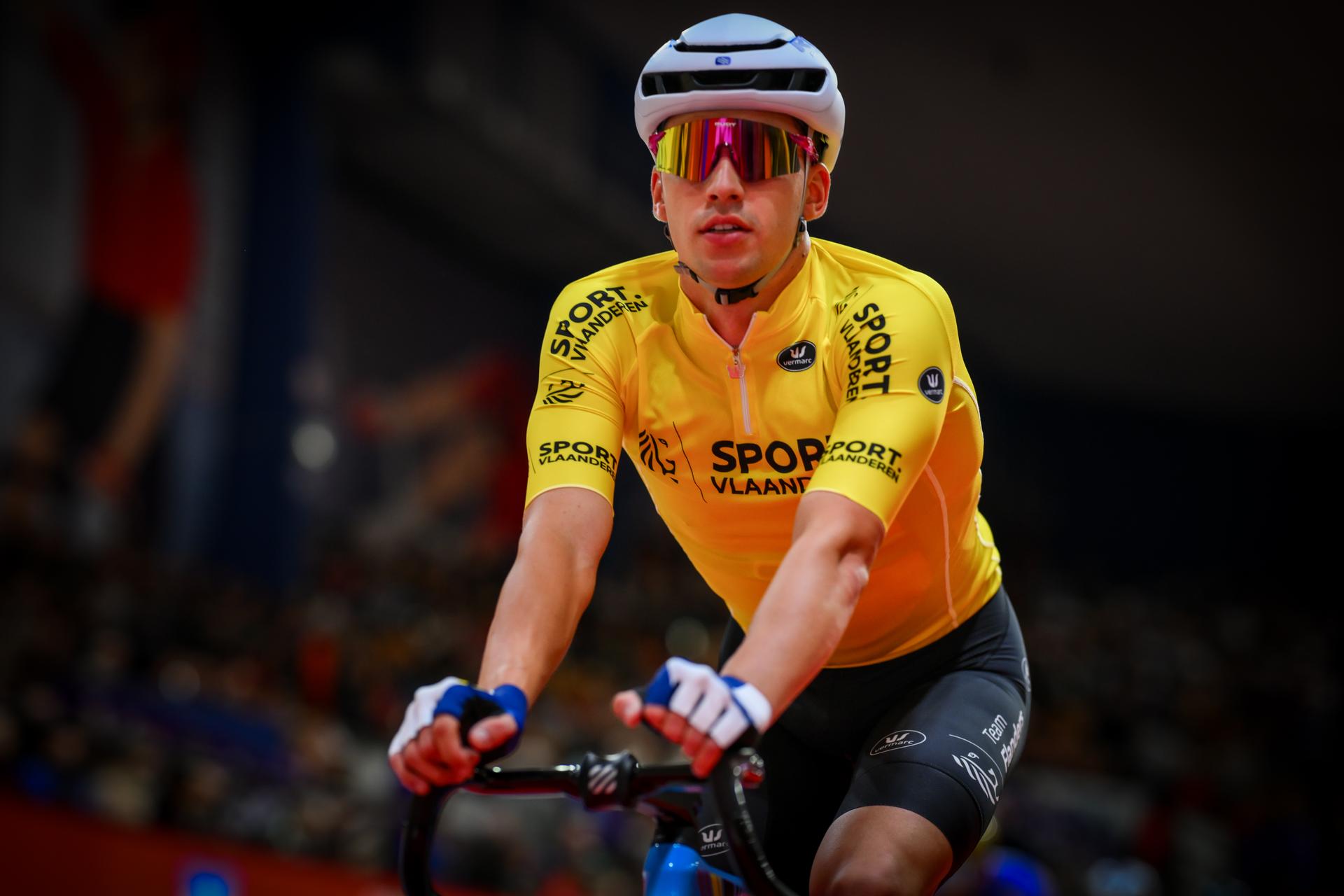 Belgian Gianluca Pollefliet pictured in action during the first day of the Zesdaagse Vlaanderen-Gent six-day indoor track cycling event at the indoor cycling arena 't Kuipke, Tuesday 18 November 2025, in Gent. BELGA PHOTO DAVID PINTENS