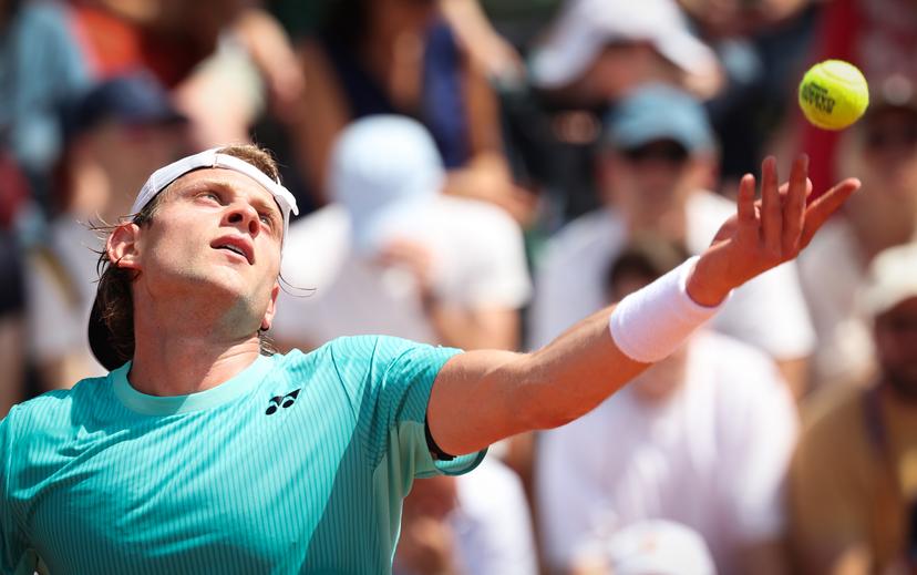 Belgian Zizou Bergs pictured in action during a first round match in the men's singles between Czech Machak and Belgian at the Roland Garros French Open tennis tournament, in Paris, France, Sunday 24 May 2026. This year's tournament takes place from 18 May to 07 June. BELGA PHOTO VIRGINIE LEFOUR