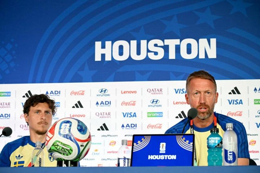 Sweden's English head coach Graham Potter (R) and defender #03 Victor Lindelof (L) give an MD-1 press conference at the Houston Stadium in Houston on June 19, 2026, on the eve of the 2026 World Cup Group F football match between the Netherlands and Sweden.   RONALDO SCHEMIDT / AFP