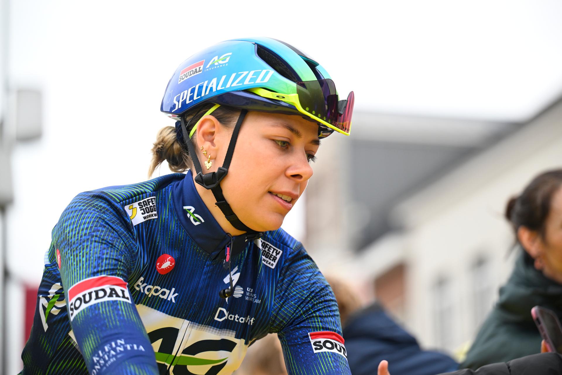 Belgian Shari Bossuyt of AG Insurance-Soudal Team pictured at the start of the women's race of the 'Ronde van Vlaanderen/ Tour des Flandres/ Tour of Flanders' UCI WorldTour one day cycling race, 164,1 km with start and finish in Oudenaarde, Sunday 05 April 2026. BELGA PHOTO JASPER JACOBS
