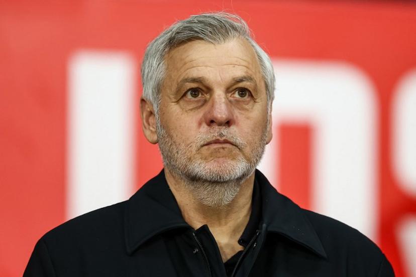 Lille's French head coach Bruno Genesio looks on ahead of the French L1 football match between Lille LOSC and RC Lens at the Stade Pierre-Mauroy in Villeneuve-d'Ascq, northern France, on April 4, 2026.  Sameer Al-DOUMY / AFP