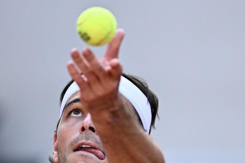 US Taylor Fritz pserves to US Nishesh Basavareddy during their men's singles match on day 1 of the French Open tennis tournament on Court Suzanne-Lenglen at the Roland-Garros Complex in Paris on May 24, 2026.  JULIEN DE ROSA / AFP