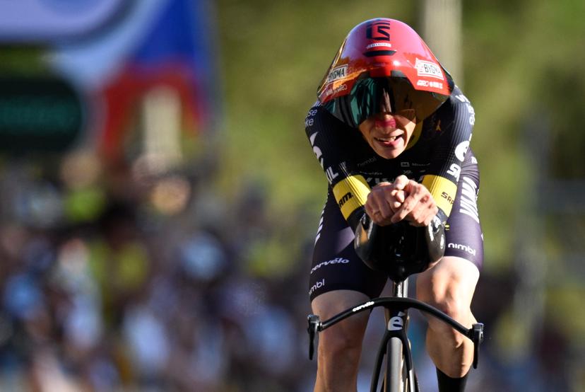 Danish Jonas Vingegaard of Team Visma-Lease a Bike pictured in action during the first stage of the 2026 Tour de France cycling race, a team time trial of 19km with start and finish in Barcelona, Spain, Saturday 04 July 2026. The 113th edition of the Tour de France starts on Saturday 4 July in Barcelona, Spain, and will finish in Paris, France on the 26th of July.  BELGA PHOTO JASPER JACOBS