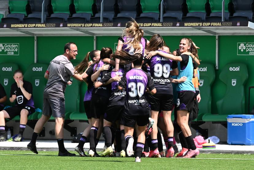 Anderlecht's players pictured at the start of a soccer game between RSC Anderlecht and Zulte Waregem, the final of the Belgian soccer cup, Saturday 30 May 2026, in La Louviere. BELGA PHOTO JILL DELSAUX