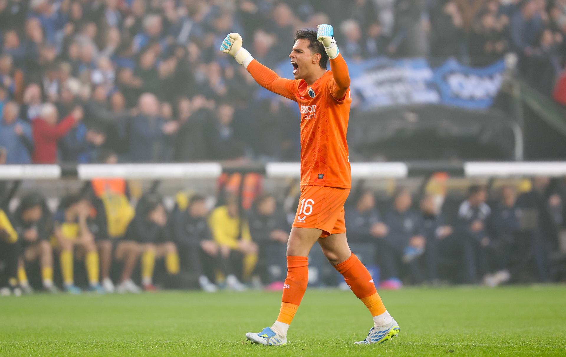 Club's goalkeeper Dani Van Den Heuvel celebrates during a game between Belgian soccer team Club Brugge KV and Royale Union Saint-Gilloise, Sunday 17 May 2026 in Brugge, on day 8 of the Champion's Play-Off (PO 1) competition of the Jupiler Pro League. BELGA PHOTO VIRGINIE LEFOUR