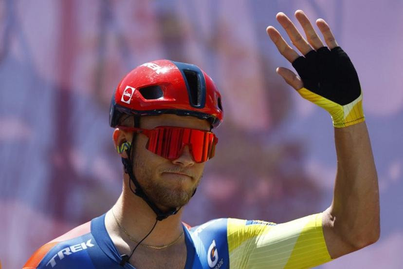 Lidl - Trek Italian rider Jonathan Milan waves during the presentation prior the 4th stage of the Giro d'Italia 2026 - Tour of Italy cycling race between Catanzaro and Cosenza, Italy, on May 12, 2026.  Luca Bettini / AFP
