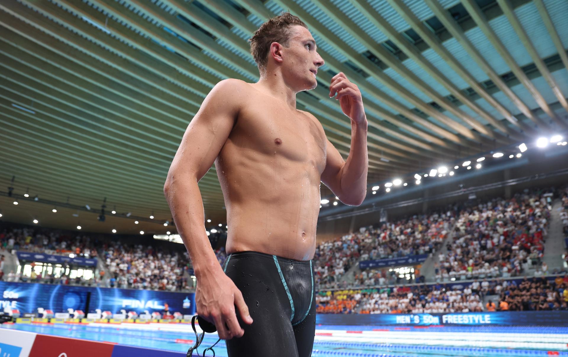 Belgian athlete Lucas Henveaux  looks dejected after the final of the Men's 400 m freestyle race on the last day of  the European Aquatics Championships in Paris, France on Sunday 16 August 2026. BELGA PHOTO VIRGINIE LEFOUR