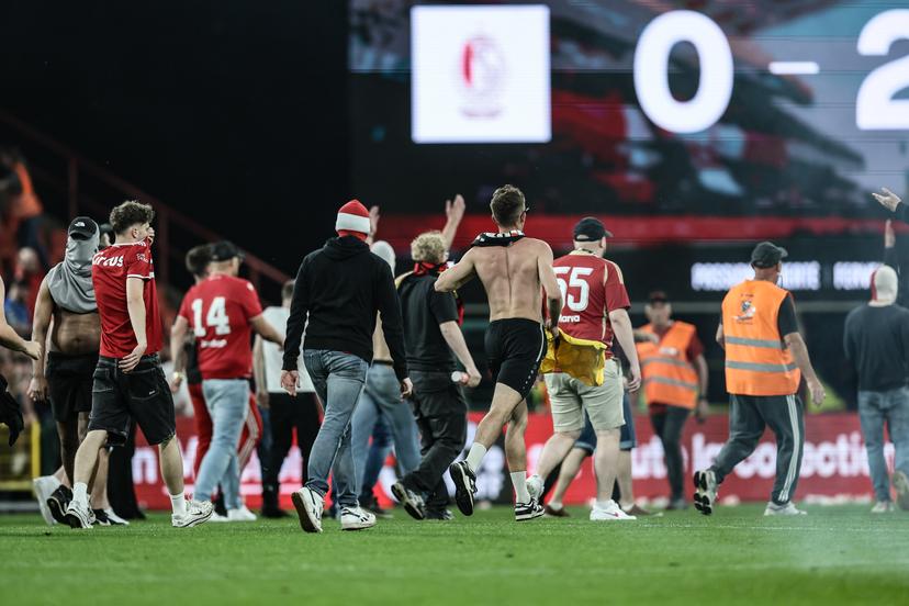 Standard's supporters pictured after a soccer match between Standard de Liege and Sporting Charleroi, Saturday 23 May 2026 in Liege, on the last day of the Europe Play-offs of the 2025-2026 'Jupiler Pro League' first division of the Belgian championship. BELGA PHOTO BRUNO FAHY