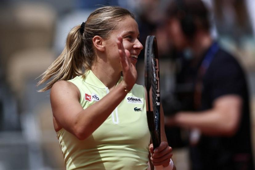 Winner Poland's Maja Chwalinska celebrates after winning against Anna Kalinskaya at the end of their women's quarter final singles match on day 11 of the French Open tennis tournament on Court Philippe-Chatrier at the Roland-Garros Complex in Paris on June 3, 2026.  Anne-Christine POUJOULAT / AFP