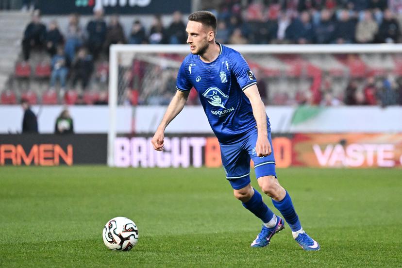Charleroi's Jules Gaudin pictured in action during a soccer match between SV Zulte Waregem and Sporting Charleroi, Sunday 22 March 2026 in Waregem, on day 30 of the 2025-2026 'Jupiler Pro League' first division of the Belgian championship. BELGA PHOTO MAARTEN STRAETEMANS