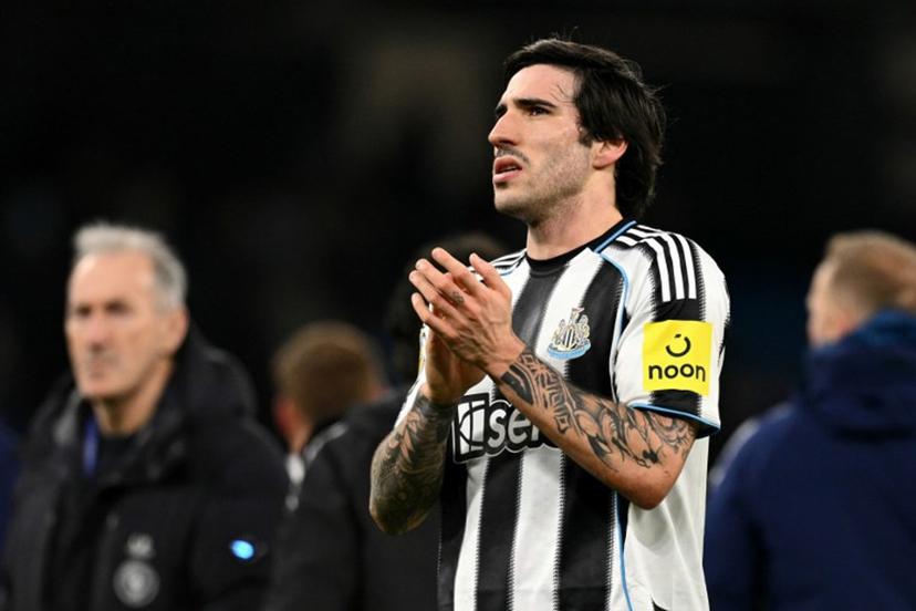 Newcastle United's Italian midfielder #08 Sandro Tonali reacts after the English League Cup semi final second leg football match between Manchester City and Newcastle United at the Etihad stadium in Manchester, northwest England on February 4, 2026.  Oli SCARFF / AFP