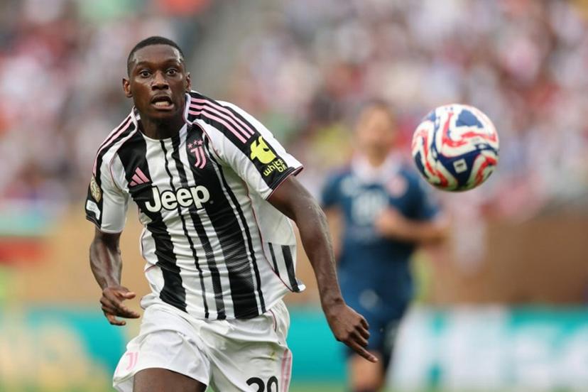 Juventus' French forward #20 Randal Kolo Muani eyes the ball during the FIFA Club World Cup 2025 Group G football match between Italy's Juventus and Morocco's Wydad AC at the Lincoln Financial Field stadium in Philadelphia on June 22, 2025.  CHARLY TRIBALLEAU / AFP
