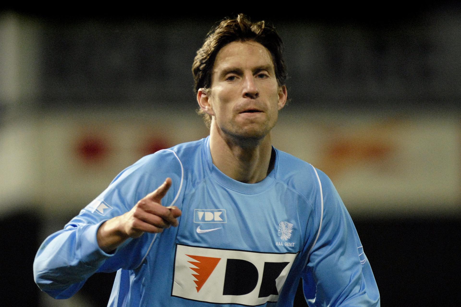 20070407 - ROESELARE, BELGIUM: AA Gent's Petter Rudi scores the 1-3 uring the Belgian first league soccer game Roeselare vs AA Gent,Saturday 07 April 2007, Roeselare. BELGA PHOTO DIRK WAEM