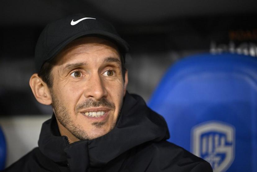 SC Freiburg's German coach Julian Schuster looks on uring the UEFA Europa League last 16 first leg football match between Krc Genk and Sc Freiburg at the Fenix Stadium in Genk on March 12, 2026.  JOHN THYS / AFP