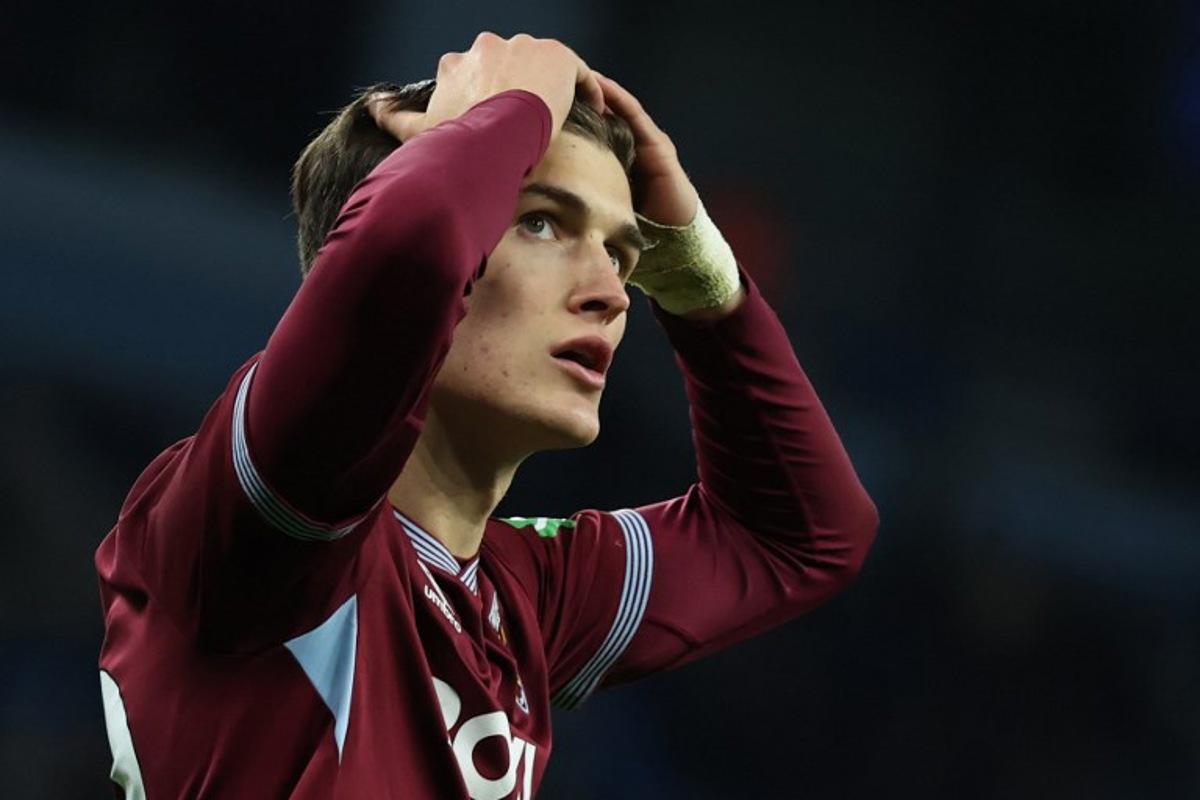 West Ham United's English midfielder #32 Freddie Potts reacts after missing a chance during the English Premier League football match between Manchester City and West Ham United at the Etihad Stadium in Manchester, north west England, on December 20, 2025.  Darren Staples / AFP