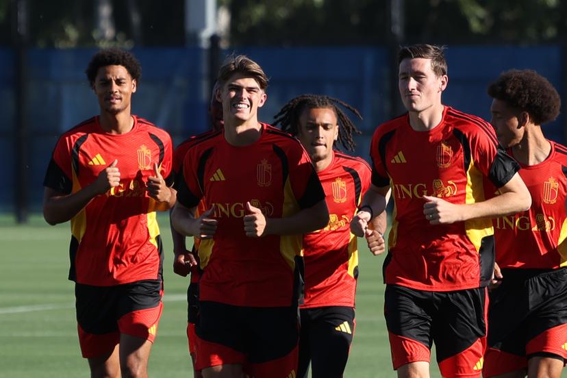 Belgium's Koni De Winter, Belgium's Charles De Ketelaere and Belgium's Hans Vanaken pictured during a training session of Belgian national soccer team Red Devils in their base camp, home of the Seattle Sounders, Renton, Seattle, USA, on Monday 22 June 2026. Yesterday the Devils played their second game in the group stage of the 2026 FIFA World Cup, a 0-0 draw against Iran. BELGA PHOTO BRUNO FAHY