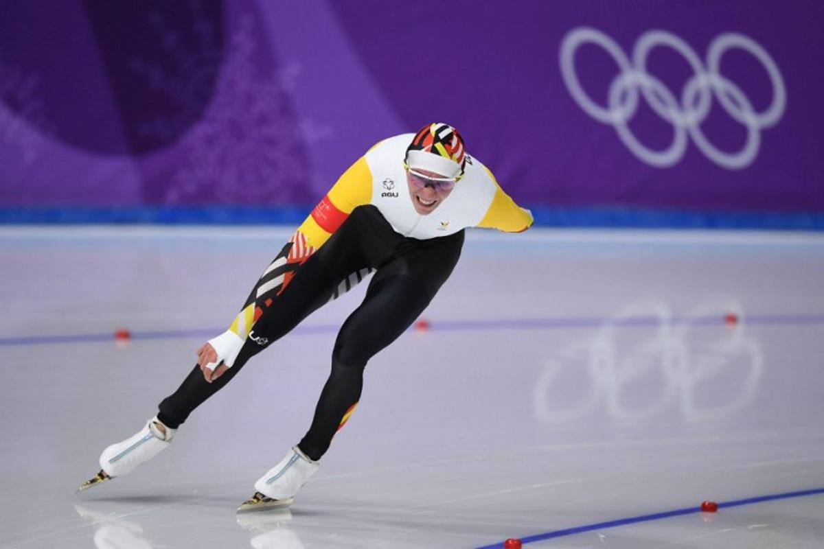 Belgium's Bart Swings competes in the men's 10,000m speed skating event during the Pyeongchang 2018 Winter Olympic Games at the Gangneung Oval in Gangneung on February 15, 2018.  JUNG Yeon-Je / AFP